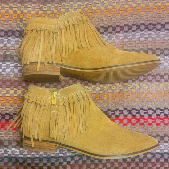 Aldo - Picture 1 of 5